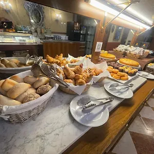 casa-fontana.hotelinveneto.com/